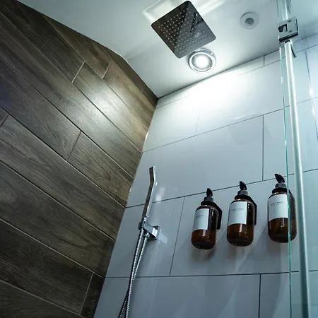 Stunning Annex Apartment Pool Steam Room And Gym Ossett Exterior photo