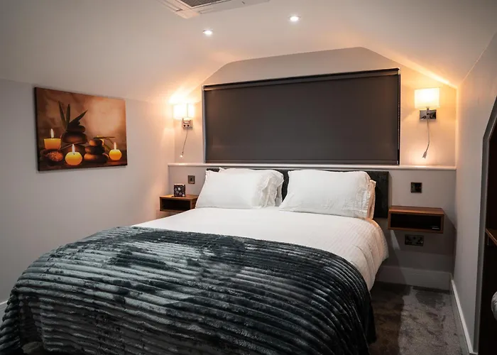 Stunning Annex Apartment Pool Steam Room And Gym